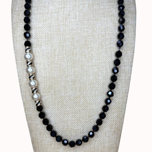 Vintage D.S.C. Swarovski Black Faceted Bead Necklace W/ Gold-Tone & Pearl Accent - Picture 1 of 16